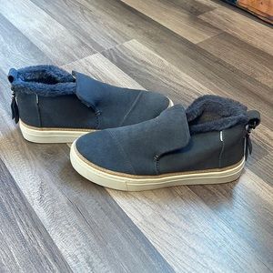 Toms women’s size 6.5, grey blue with a tan bottom trim